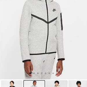 Nike Tech Youth XL in Gray